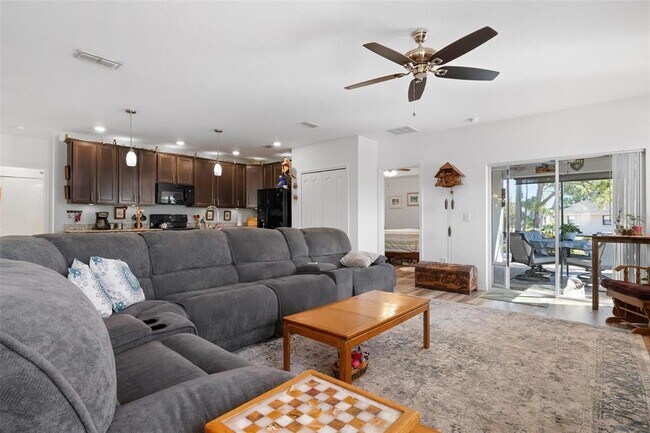 Building Photo - 25901 Aysen Dr