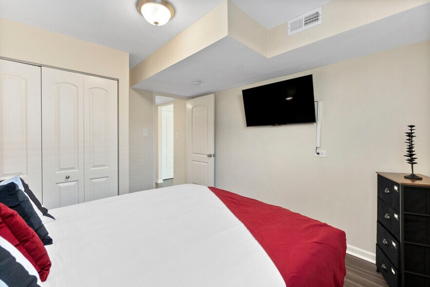 Building Photo - 623 Quail Run Rd