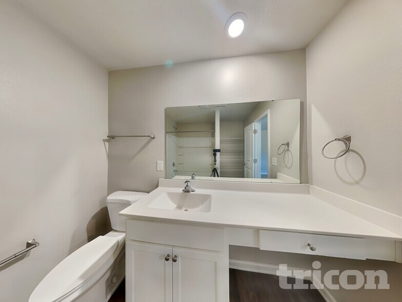 Building Photo - 201 Rustling Way