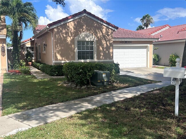 Building Photo - 4820 SW 152nd Way