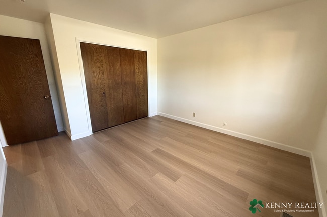 Building Photo - Updated 3 Bedroom, 2 Bathroom in Laurelwood Neighborhood San Mateo