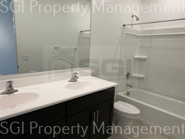 Building Photo - 22511 E Rosa Rd