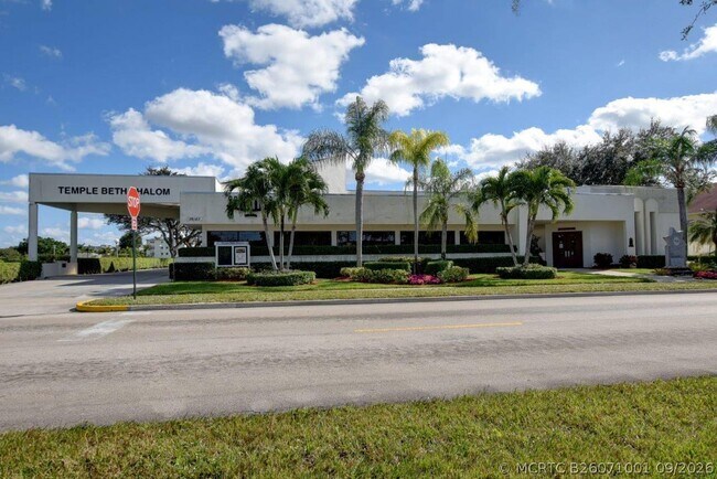 Building Photo - 4055 Wolverton C