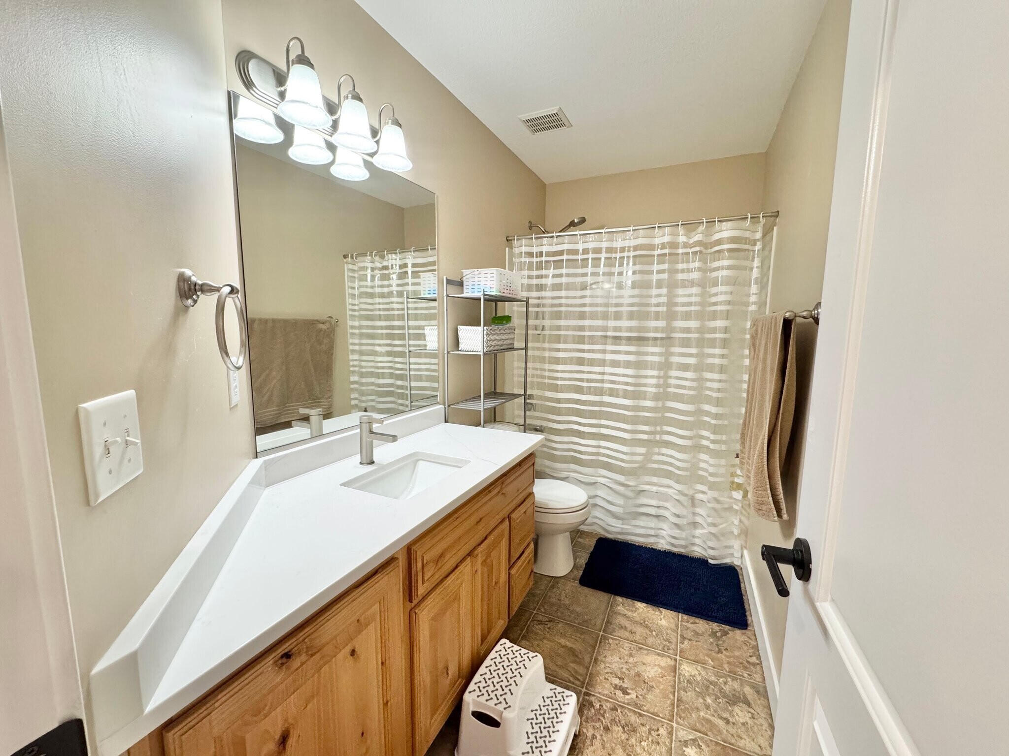 Building Photo - 2055 Evans Cove Loop