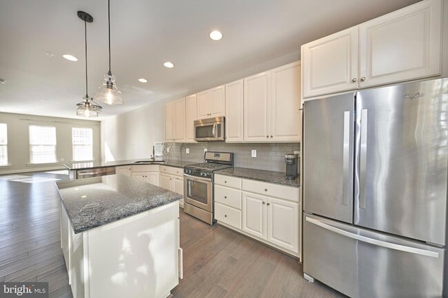 Building Photo - 256 Bluemont Branch Terrace SE