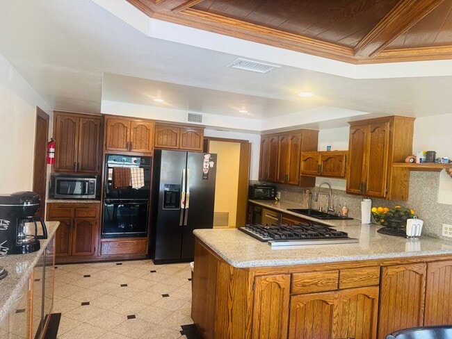 Building Photo - 115 Vientos Rd