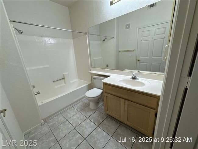 Building Photo - VERY DESIRABLE GREEN VALLEY 1ST FLOOR UNIT...