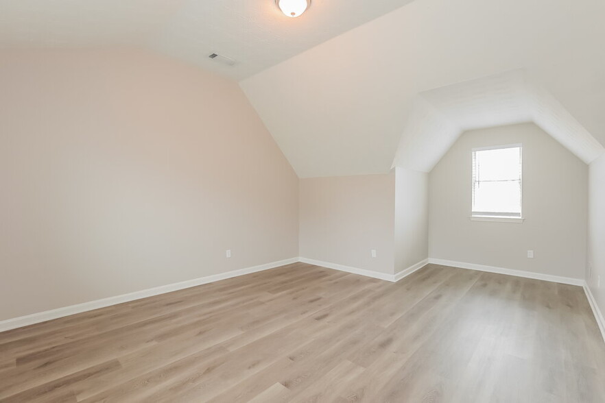 Building Photo - 45 Keyton Dr