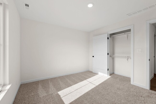 Building Photo - 5663 Ralph Dobbs Way