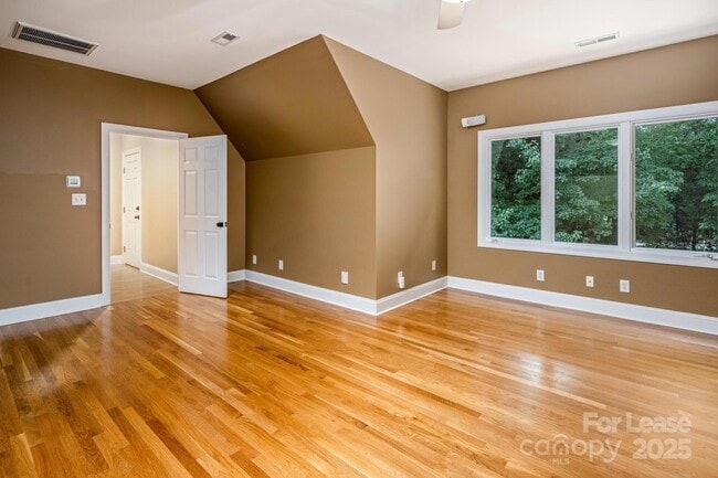 Building Photo - 112 Cedar Bluff Ln