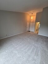 Building Photo - 309 Ashbury Ct