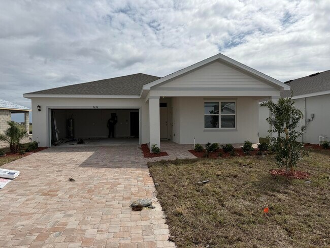 Building Photo - 1434 Garabaldi Cir SE