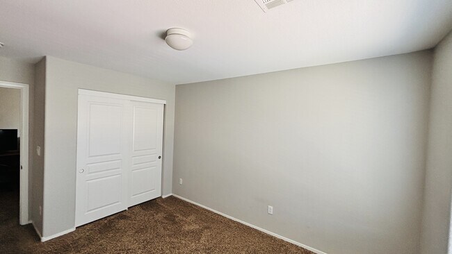 Building Photo - 9171 Vintage Wine Ave