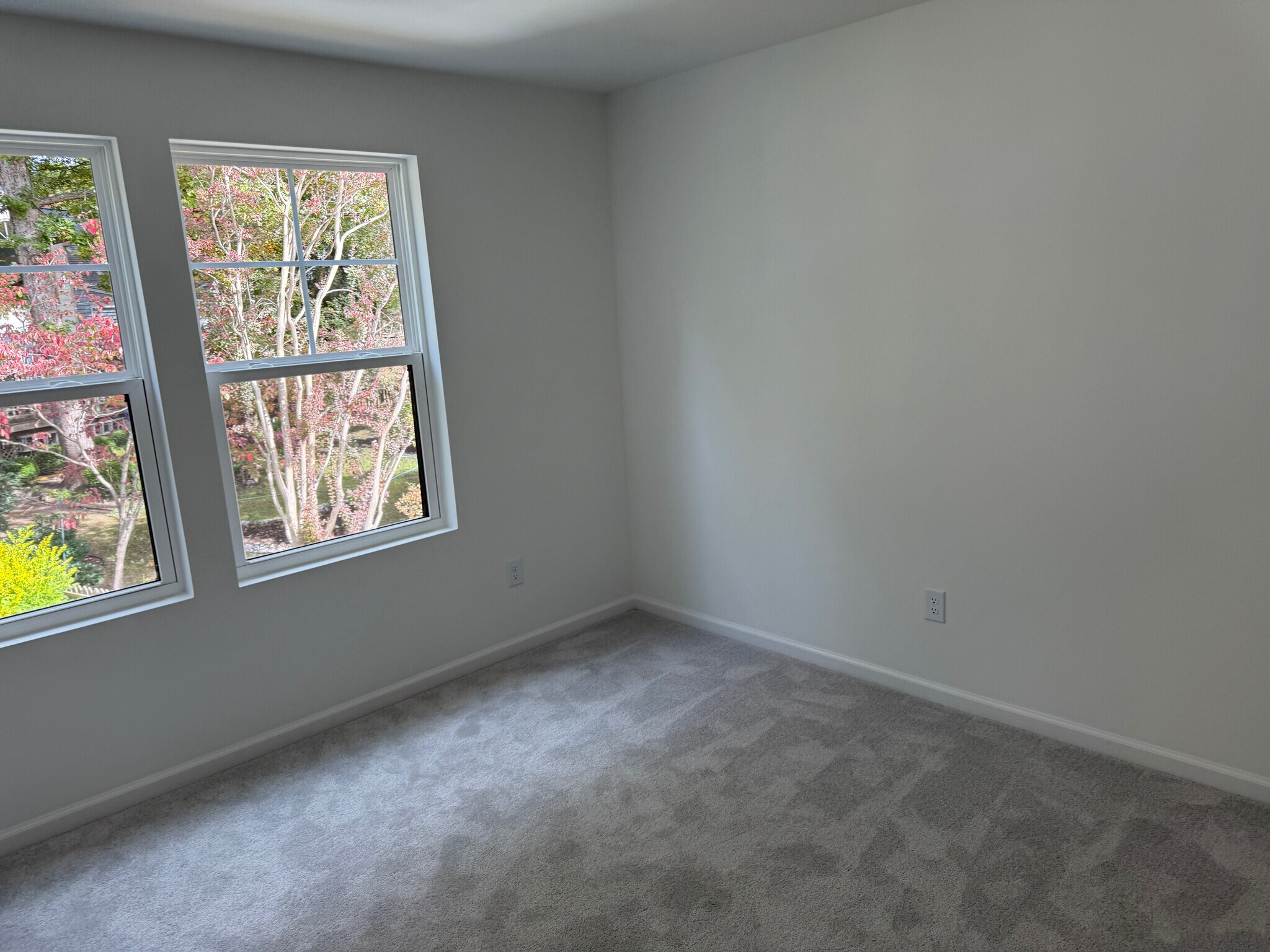 Building Photo - Room in Townhome on Crescent Townes Wy