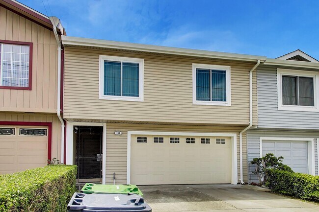 Building Photo - Beautiful 4-Bedroom, 2-Bathroom Daly City Home for Rent