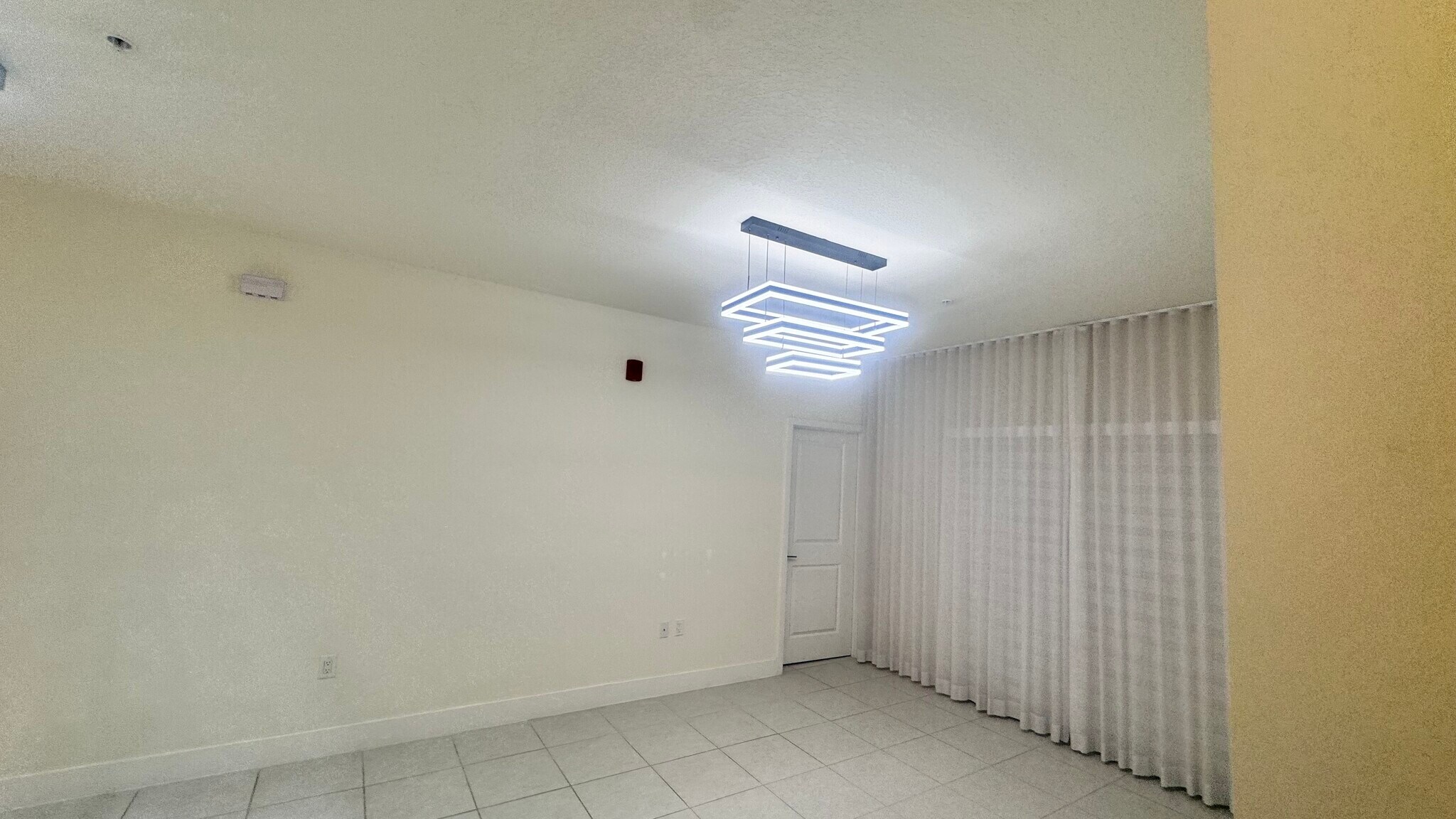 Living - 8001 NW 41st St