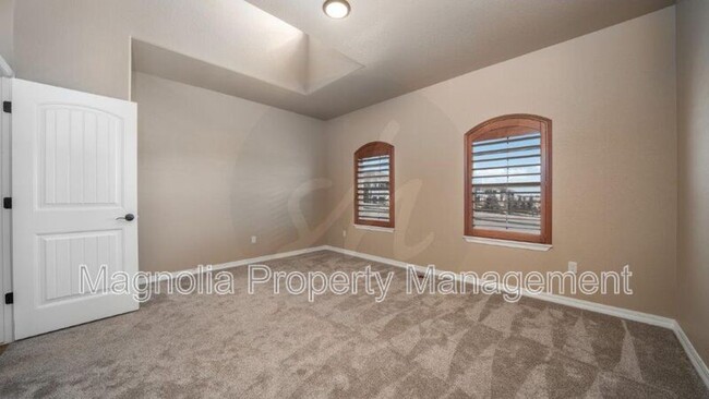 Building Photo - 9916 Wolf Lake Drive