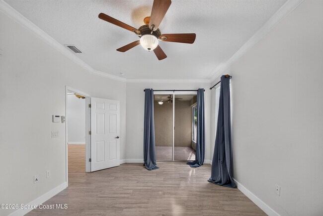 Building Photo - 3641 Titanic Cir