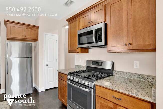 Building Photo - 12919B Churchill Dr