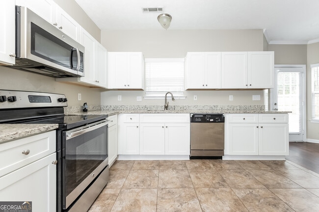 Building Photo - 5807 Goldleaf Way