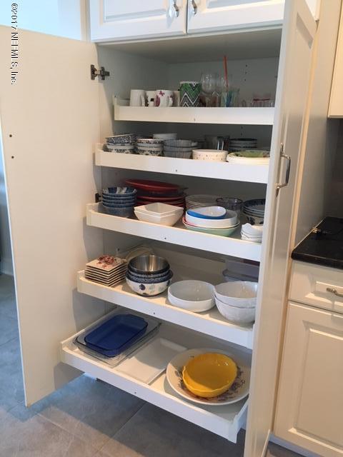 Building Photo - 320 1st St N