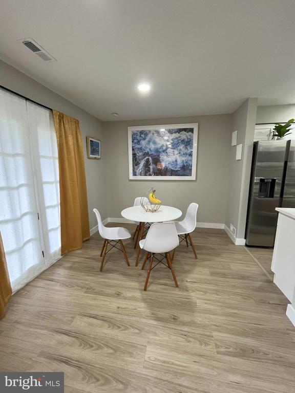 Building Photo - 402 Mulberry Cove