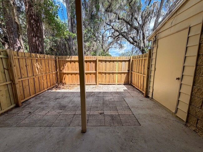 Building Photo - 2BR/1.5BA Townhouse in Mill Run!