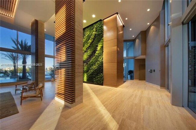 Building Photo - 16385 Biscayne Blvd