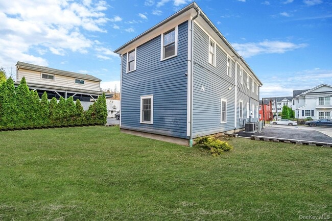 Building Photo - 24 Skillman St