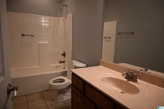 Building Photo - 2017 Kelly Creek Ct