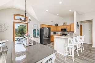 Building Photo - 750 Sea Horse Ct