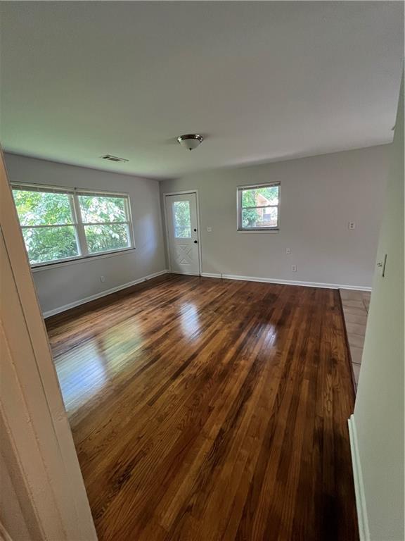 Building Photo - 108 S Woodland Dr