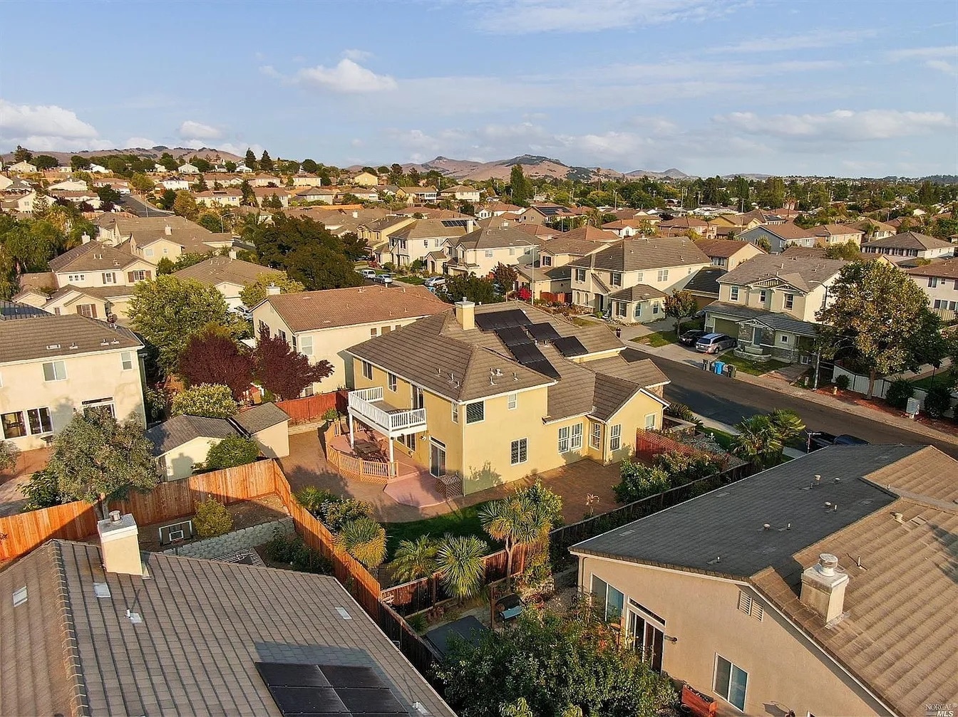 Building Photo - 332 Ring Neck St