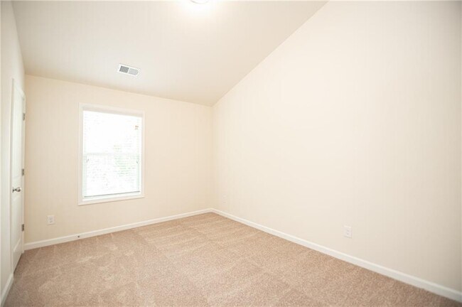 Building Photo - 6045 Williams Rd