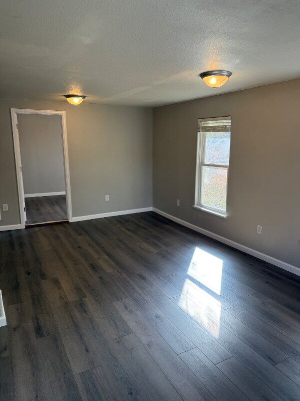 Building Photo - 1025 W Cimarron St