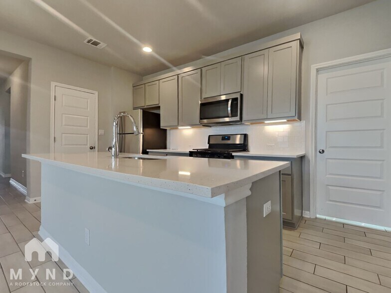 Building Photo - 1133 Kerrwood Wy