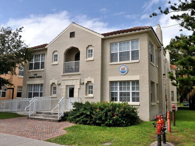 Primary Photo - 1116 Orange Ave