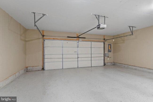 Building Photo - 8852 Purple Iris Ln