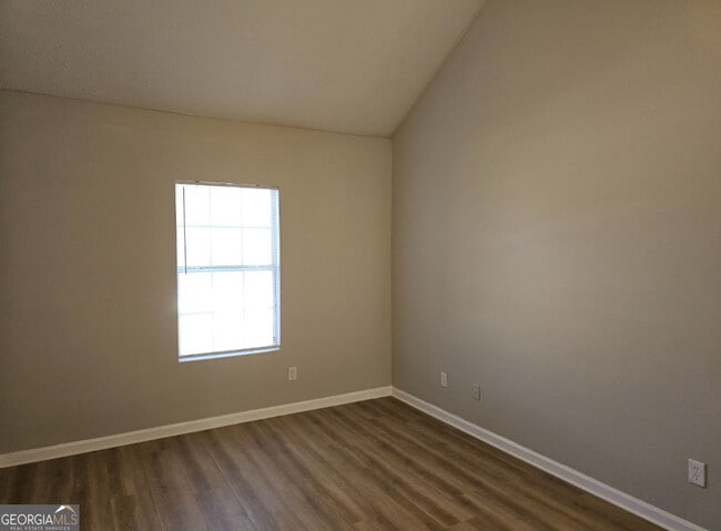 Building Photo - 210 Sabal Dr