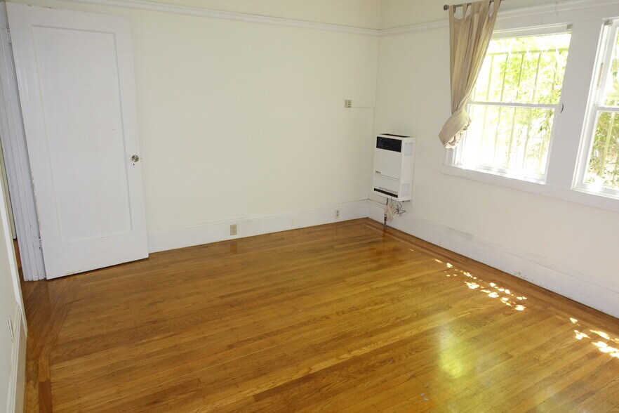 Building Photo - 2343 Dwight Way