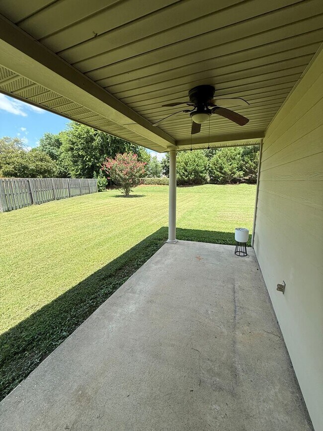 Building Photo - 9400 Colleton Ct