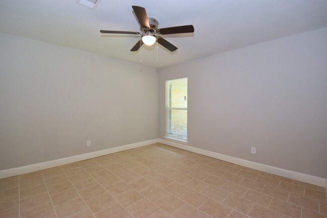 Building Photo - 3615 Willie Way