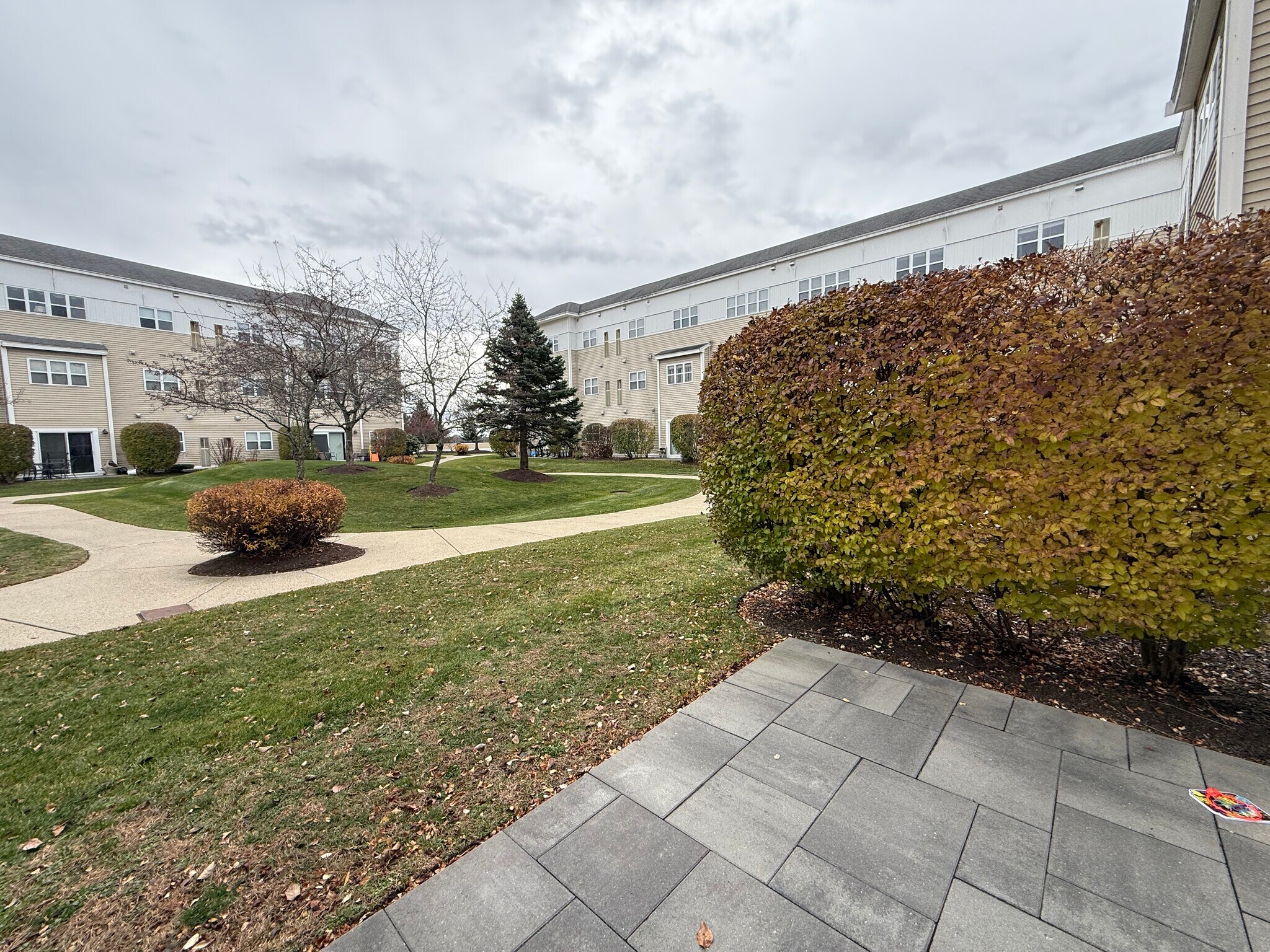 Building Photo - 211 Central St