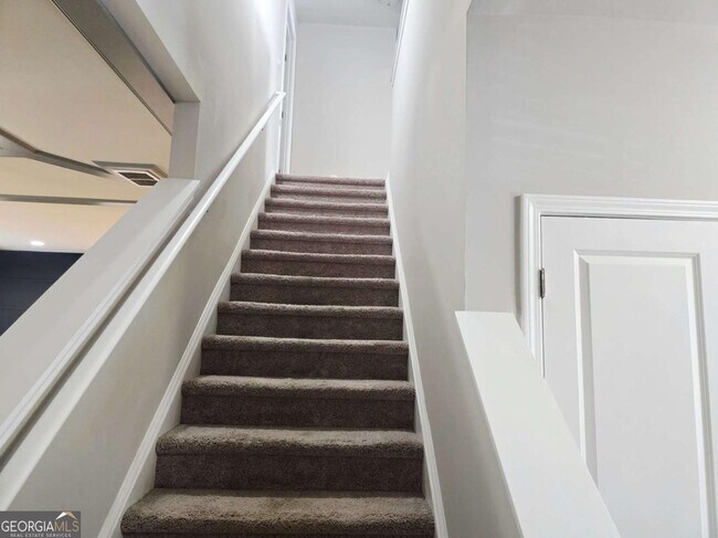 Building Photo - 213 N Fortune Way