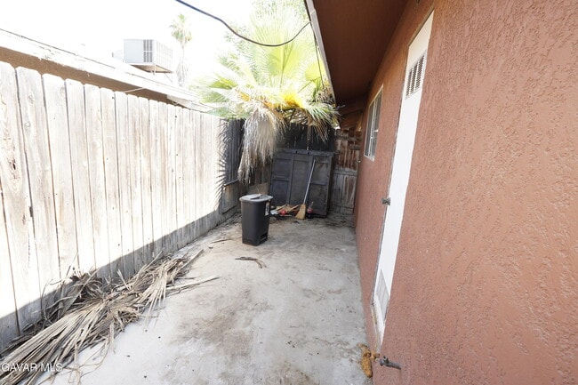 Building Photo - 1108 Monterey St