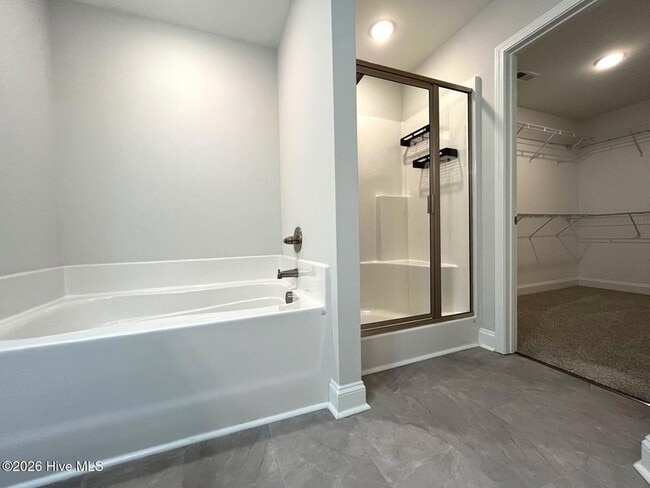 Building Photo - 143 Lonesome Glory Dr