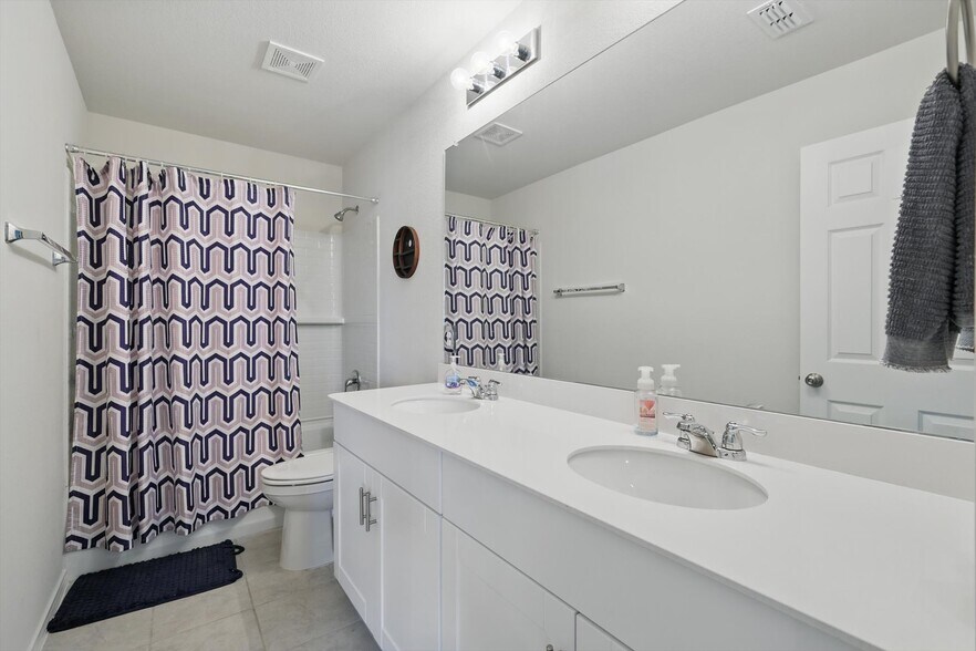 Building Photo - 802 Feldspar Way
