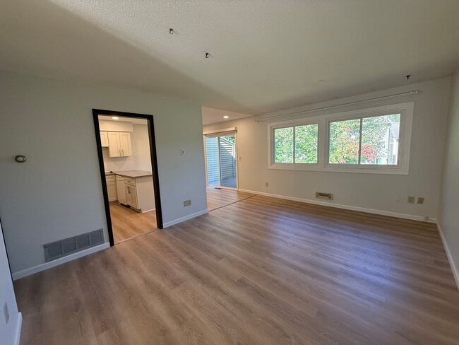 Building Photo - 12288 Drake St NW