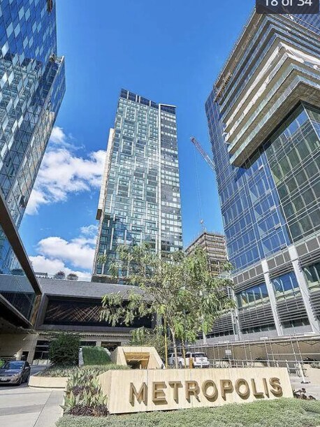 Primary Photo - 889 Francisco St