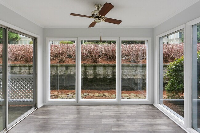 Sunroom - 1203 Vicksburg Pl
